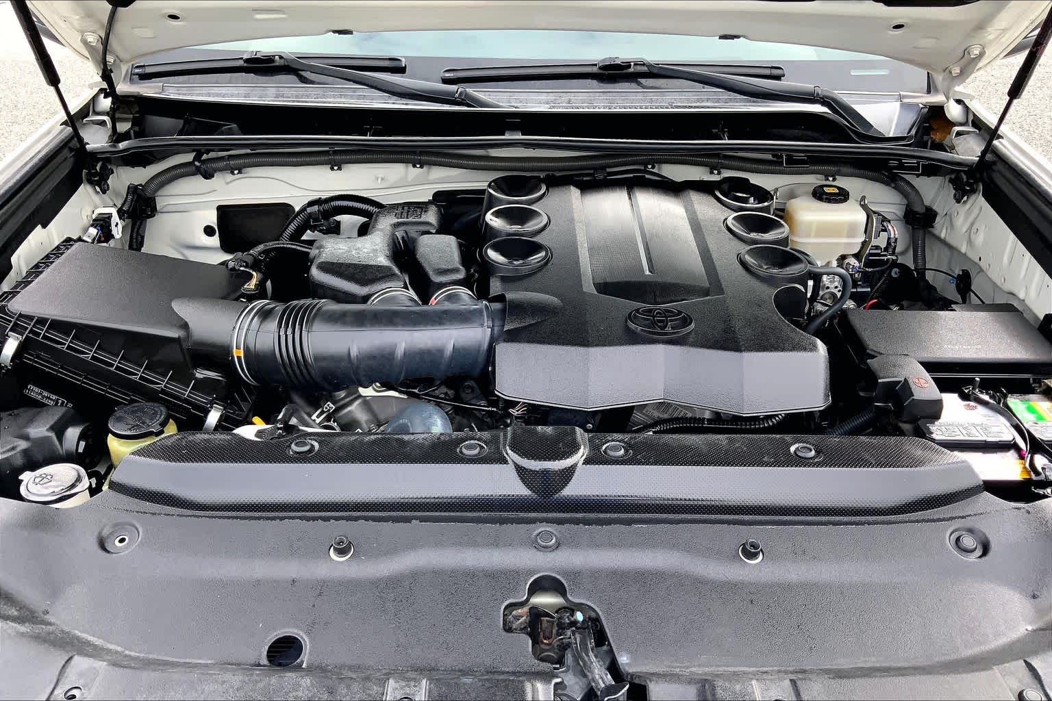 2018 Toyota 4Runner photo 31 of 36