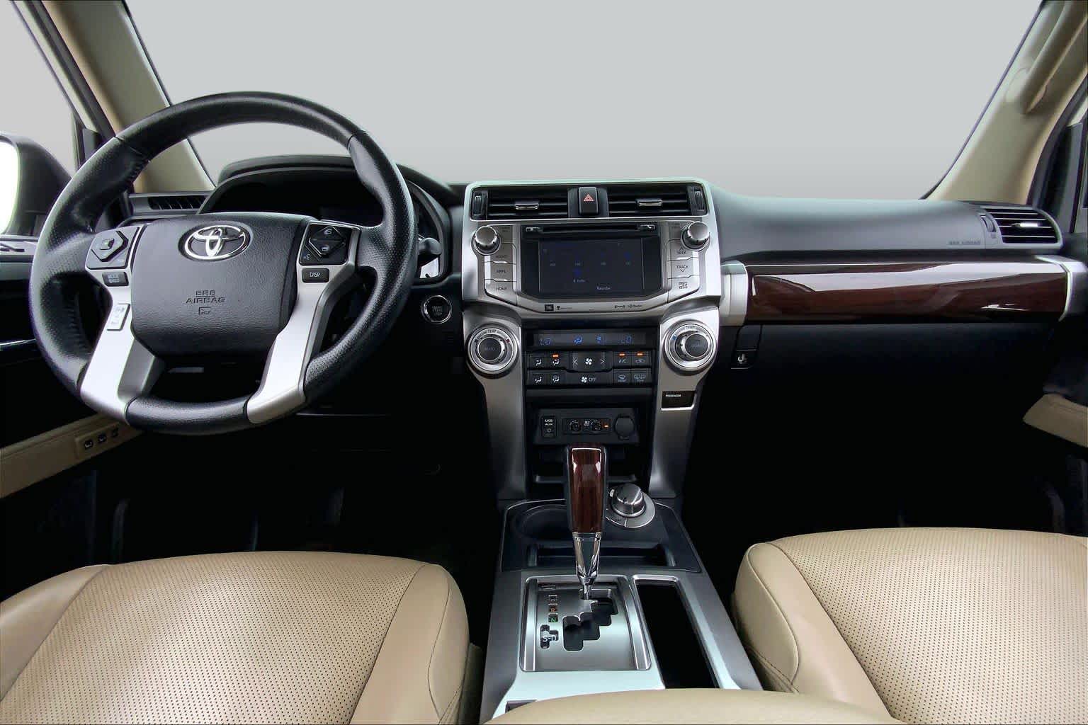 2018 Toyota 4Runner photo 15 of 36