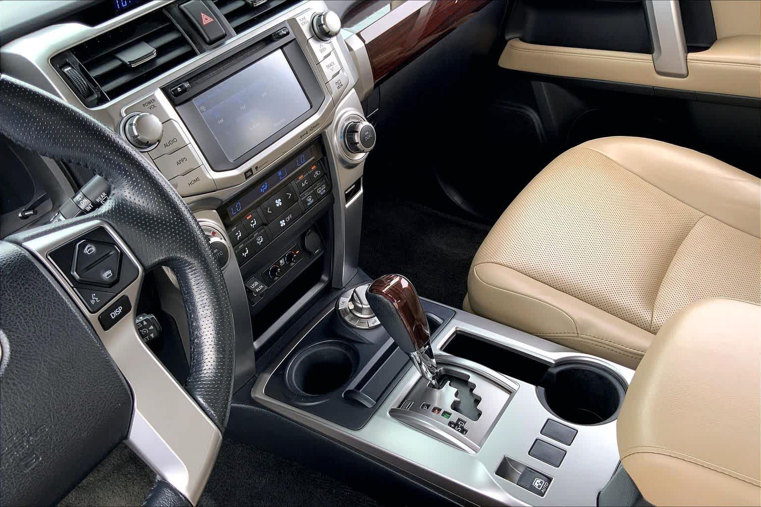 2018 Toyota 4Runner photo 16 of 36
