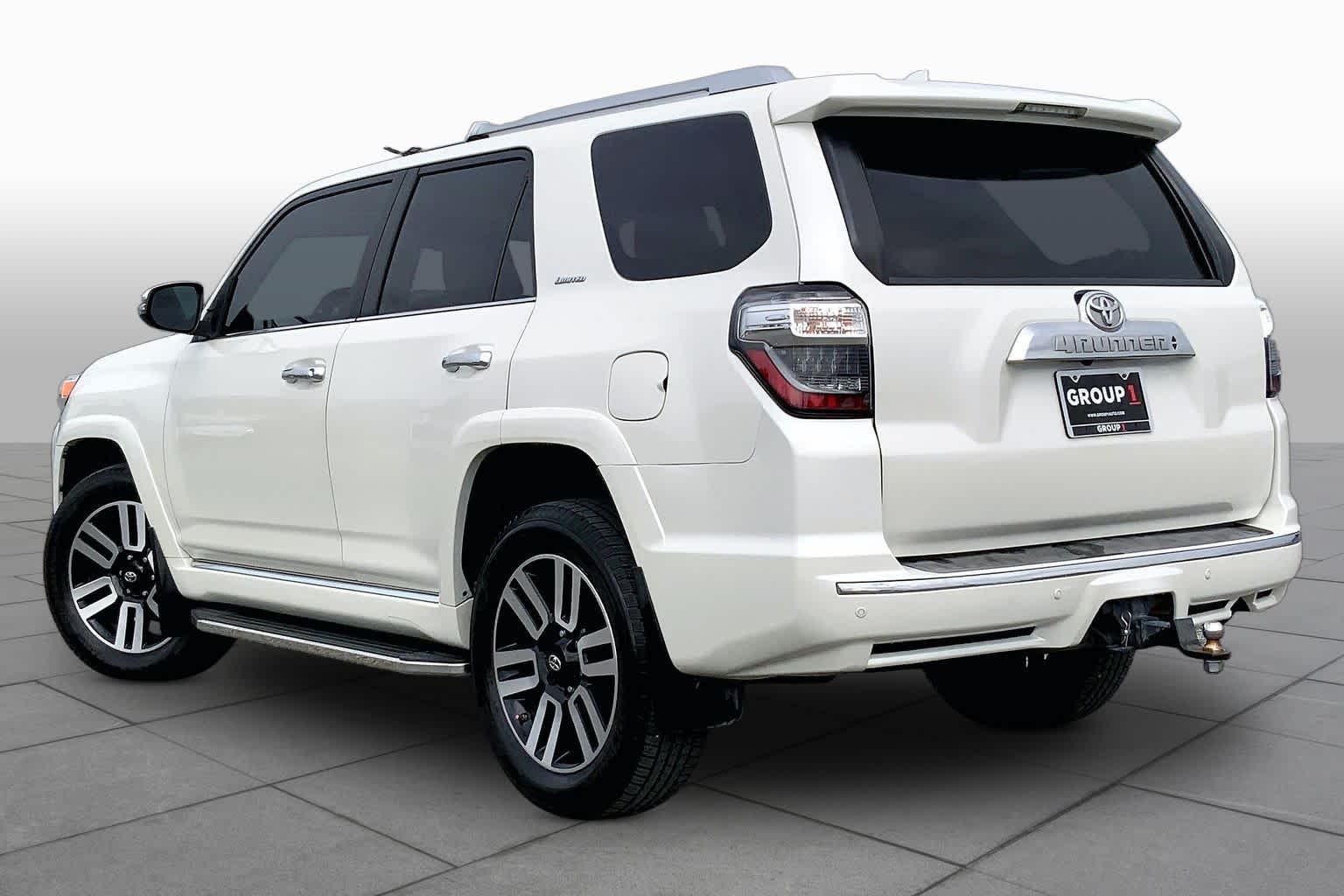 2018 Toyota 4Runner photo 12 of 36