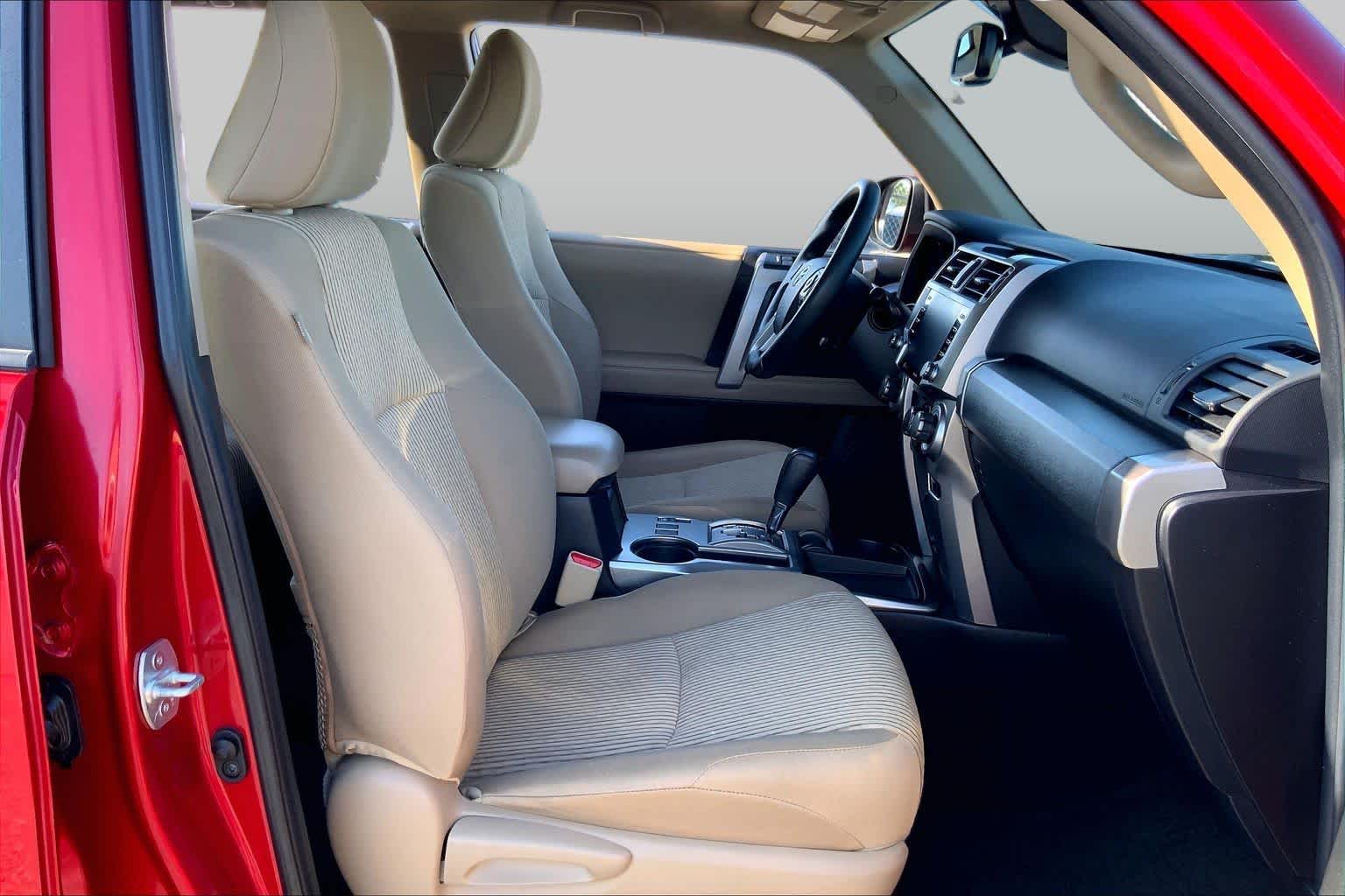 2021 Toyota 4Runner photo 9 of 36