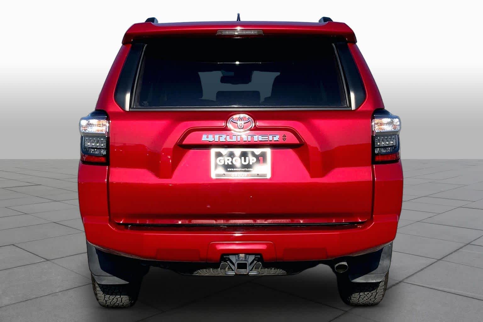 2021 Toyota 4Runner photo 5 of 36