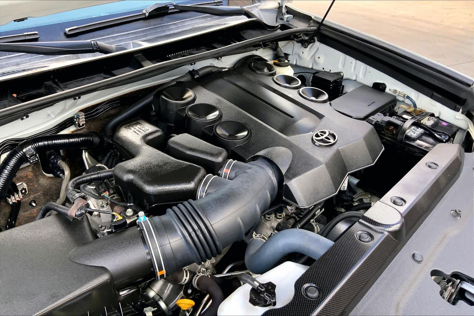 2021 Toyota 4Runner photo 33 of 34