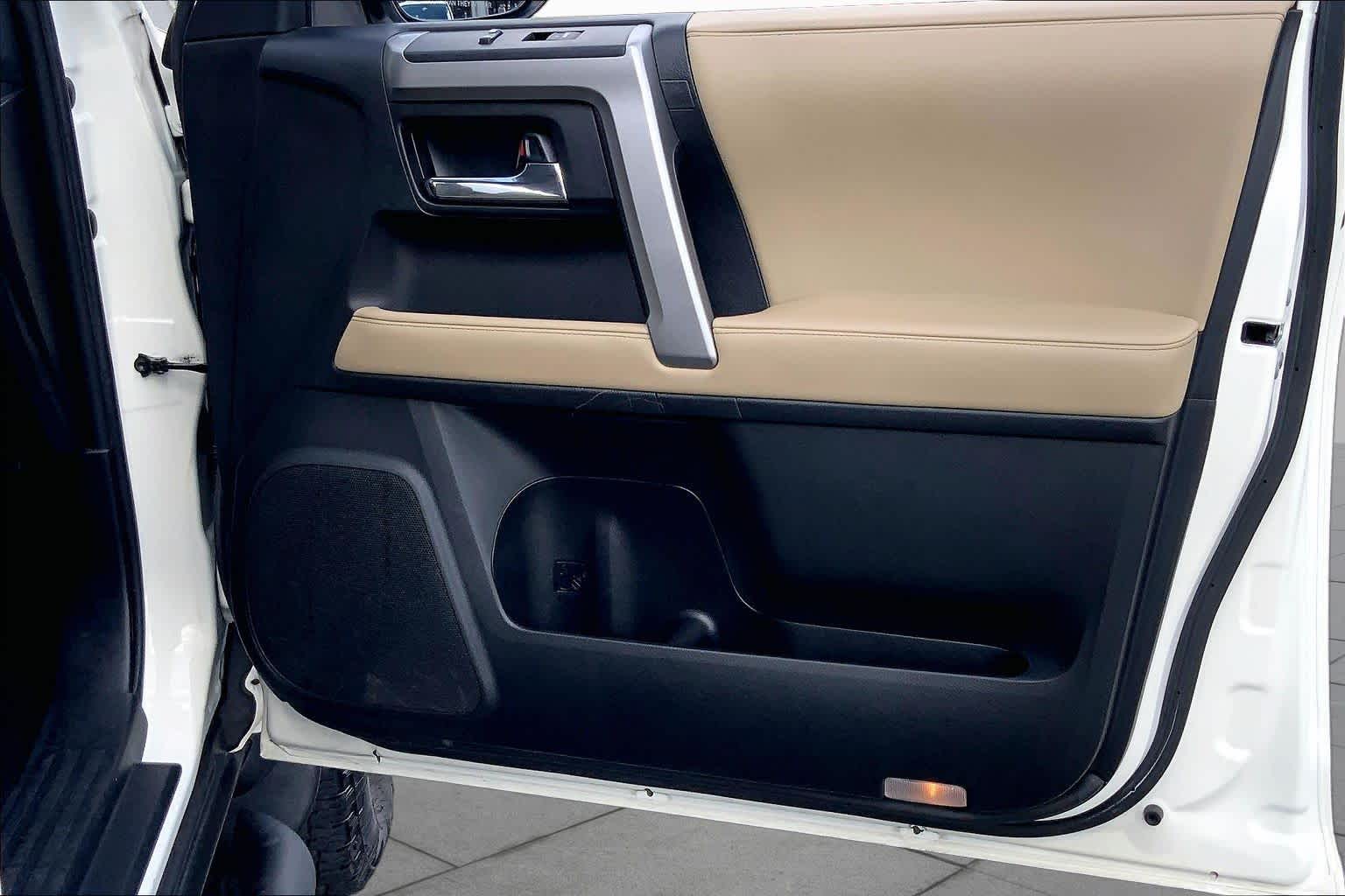 2021 Toyota 4Runner photo 23 of 34