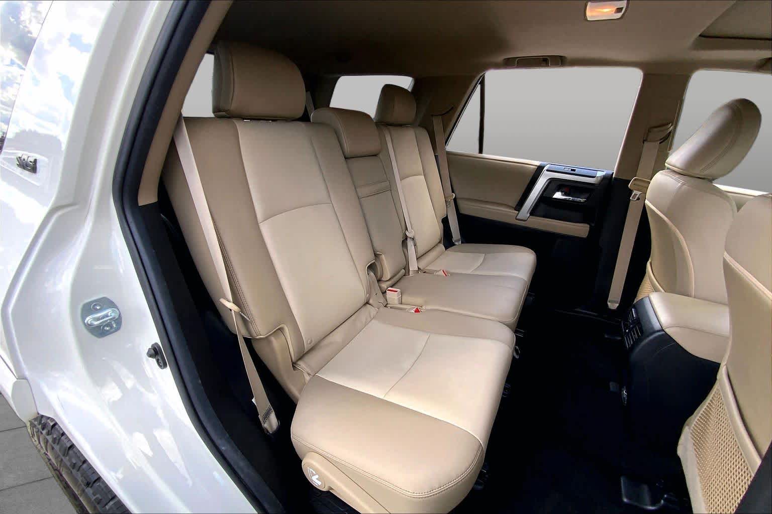 2021 Toyota 4Runner photo 20 of 34