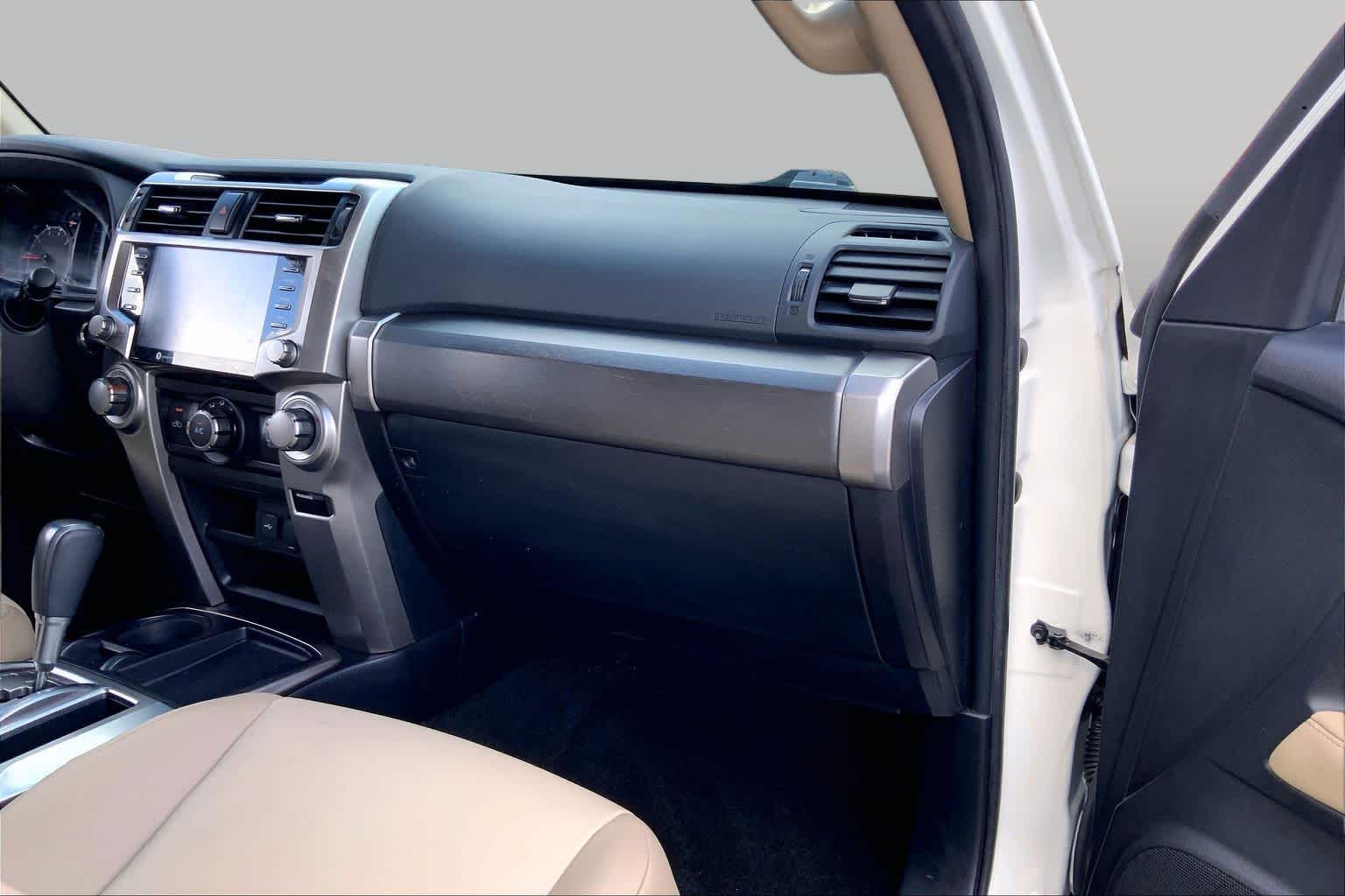 2021 Toyota 4Runner photo 19 of 34