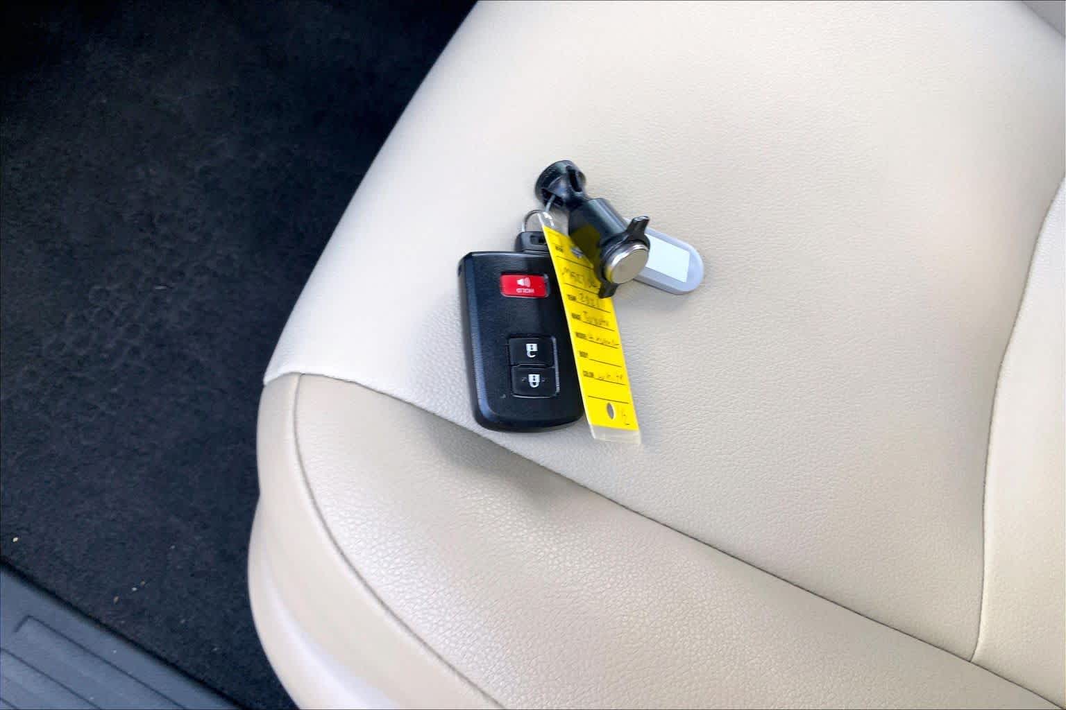 2021 Toyota 4Runner photo 15 of 34