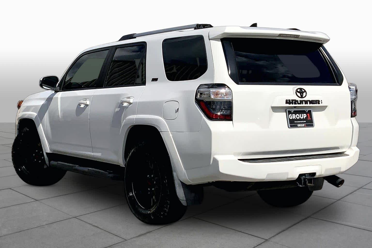 2021 Toyota 4Runner photo 12 of 34