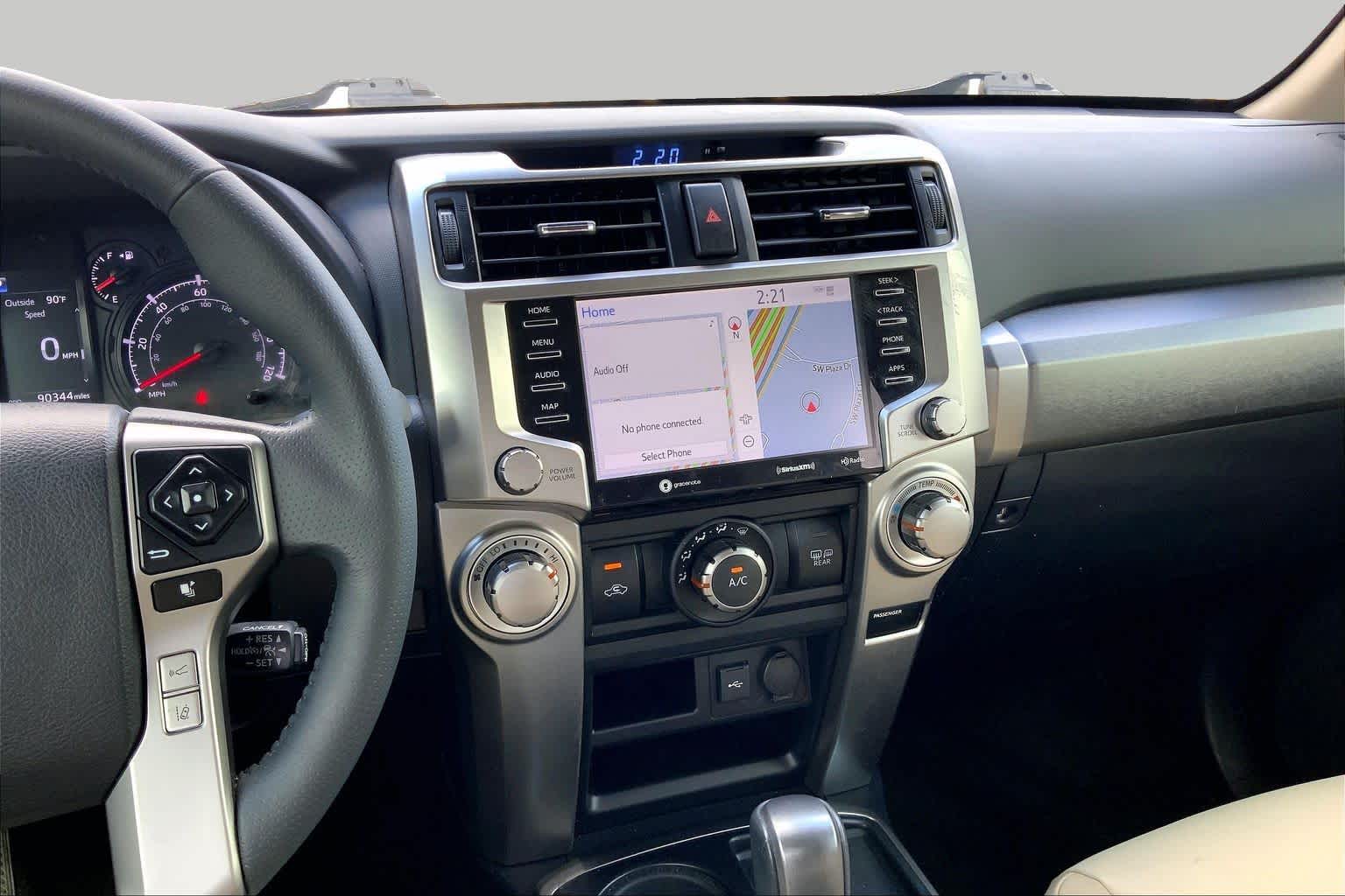2021 Toyota 4Runner photo 7 of 34