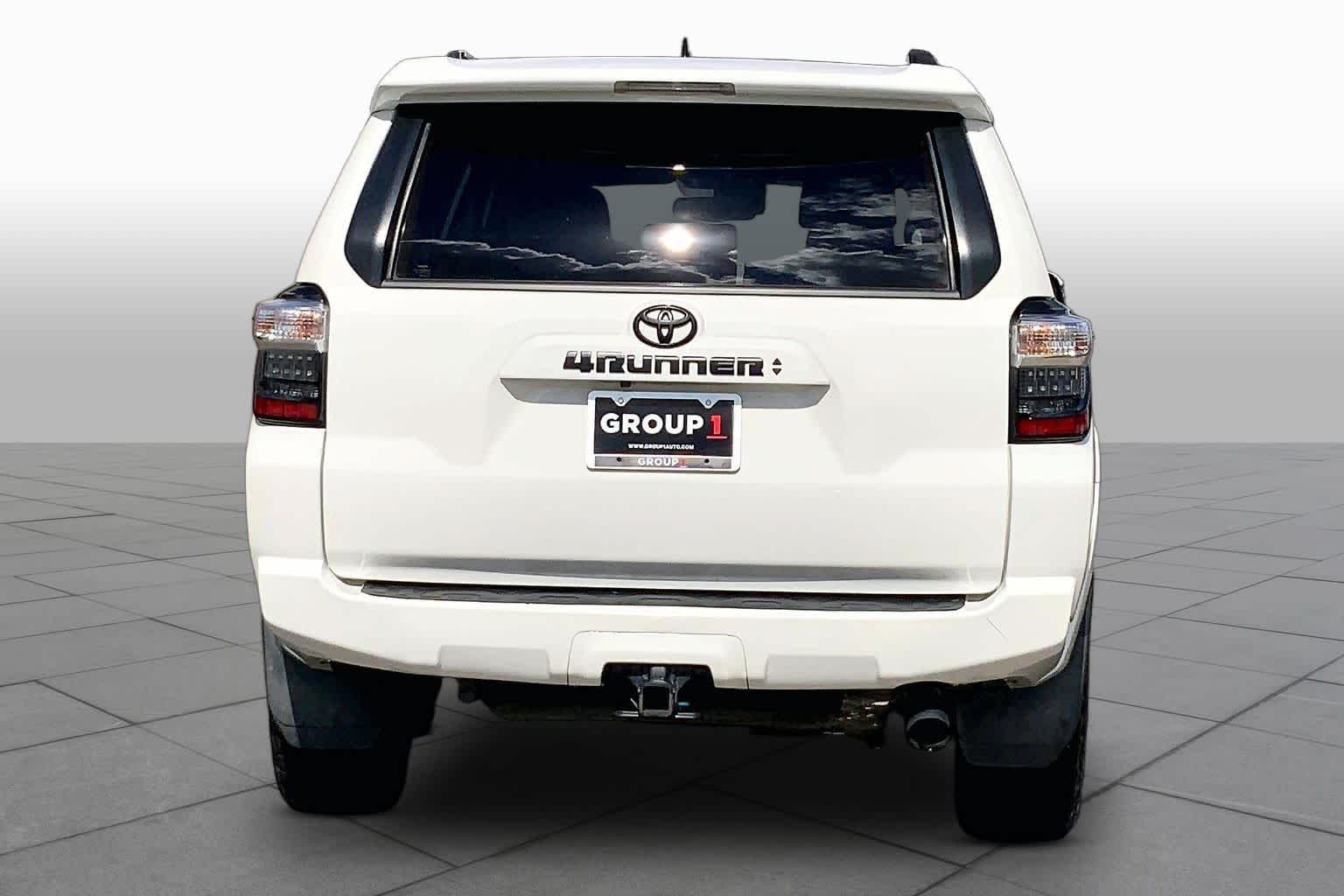 2021 Toyota 4Runner photo 5 of 34