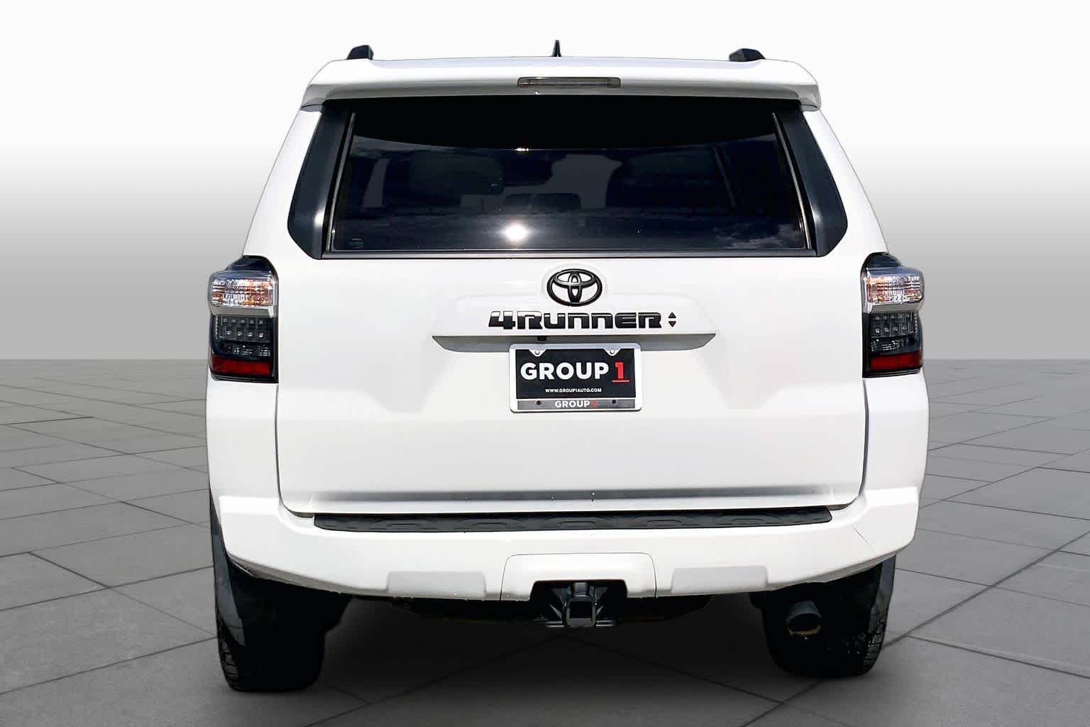2021 Toyota 4Runner photo 5 of 36