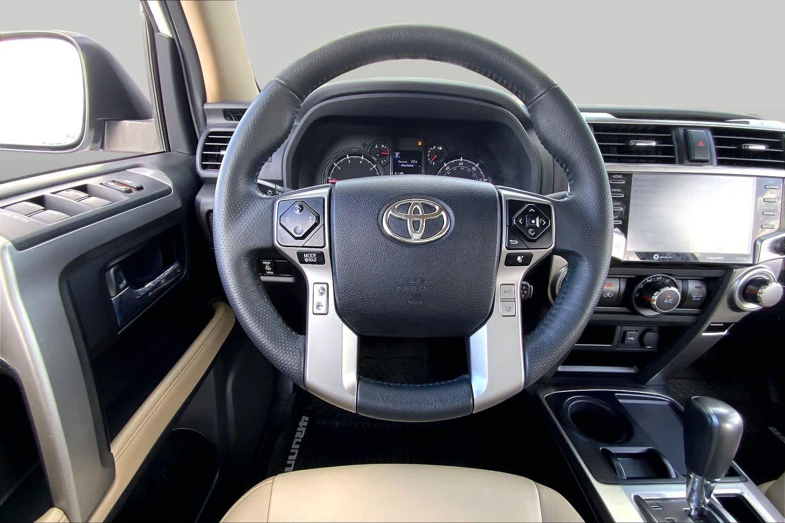 2021 Toyota 4Runner photo 6 of 36