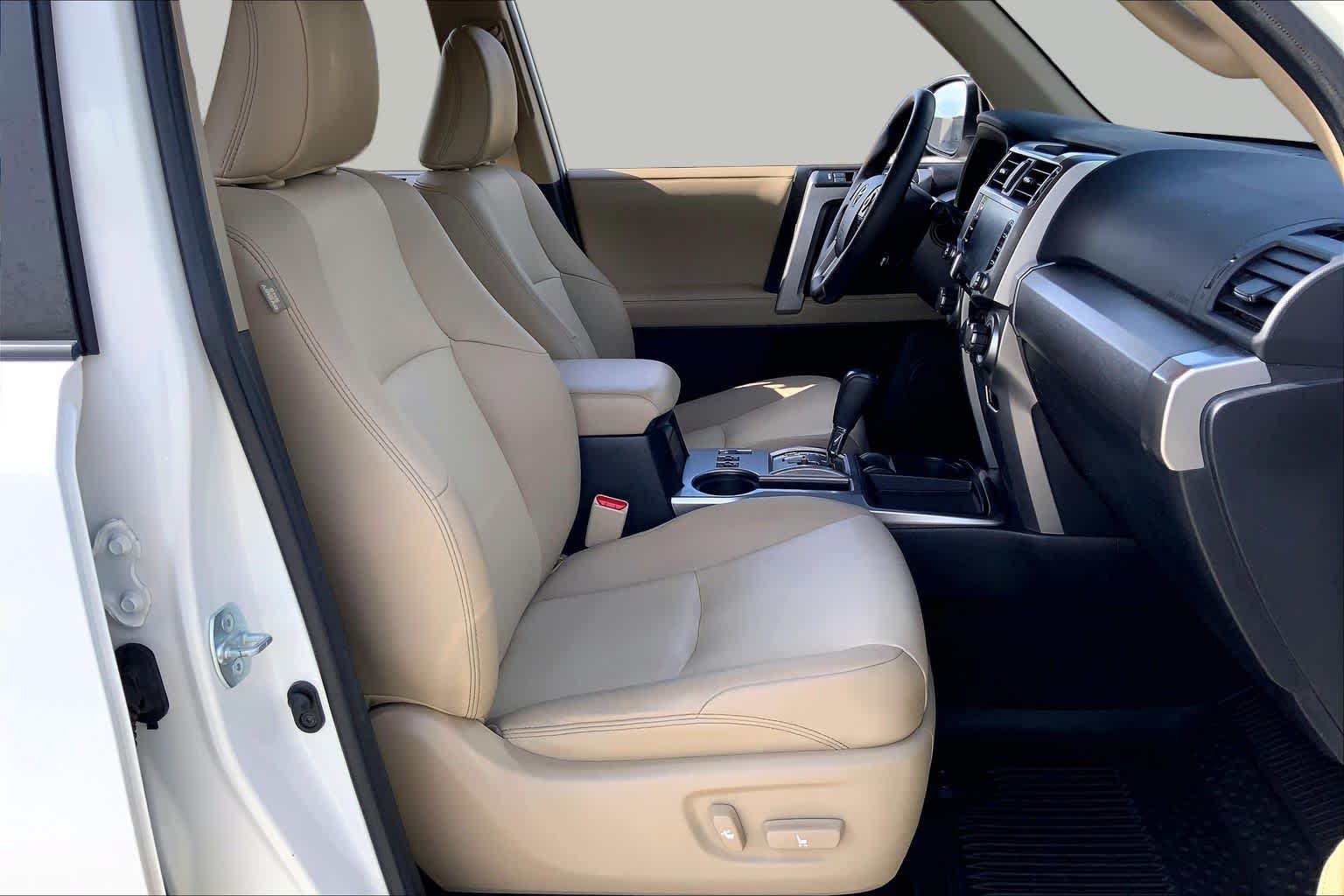 2021 Toyota 4Runner photo 9 of 36