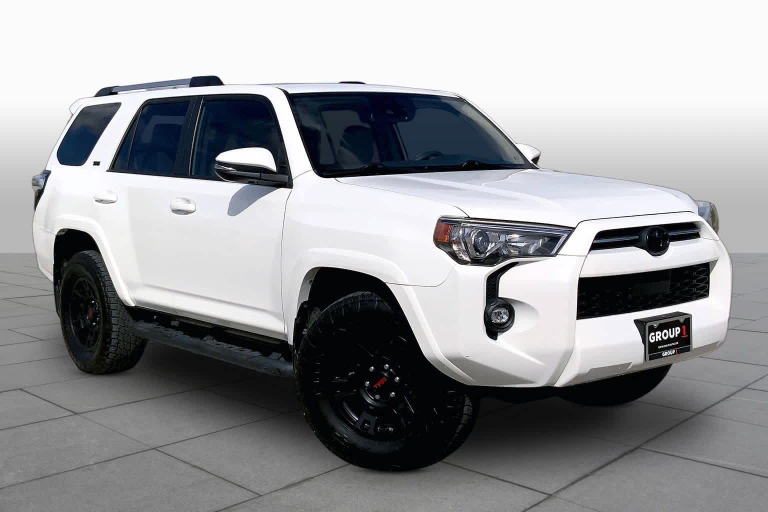 2021 Toyota 4Runner photo 3 of 36