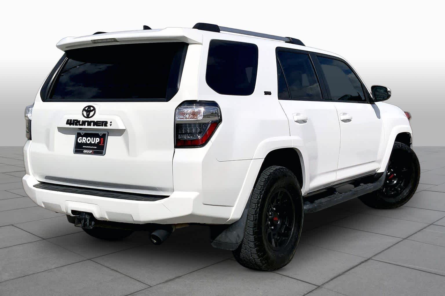 2021 Toyota 4Runner photo 13 of 36
