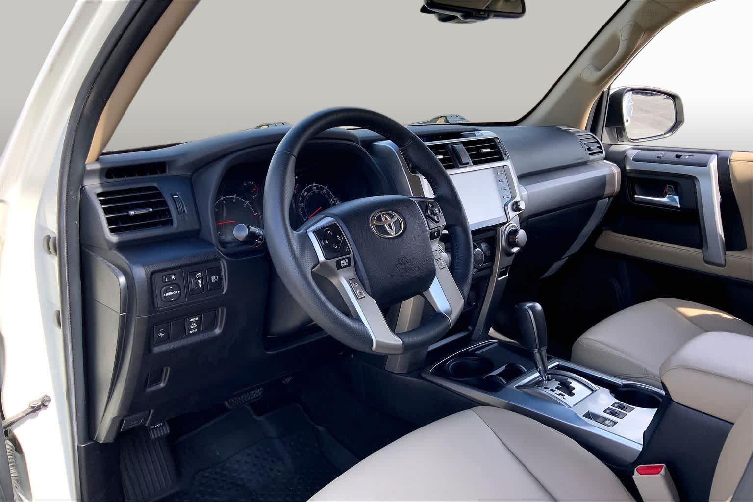 2021 Toyota 4Runner photo 17 of 36