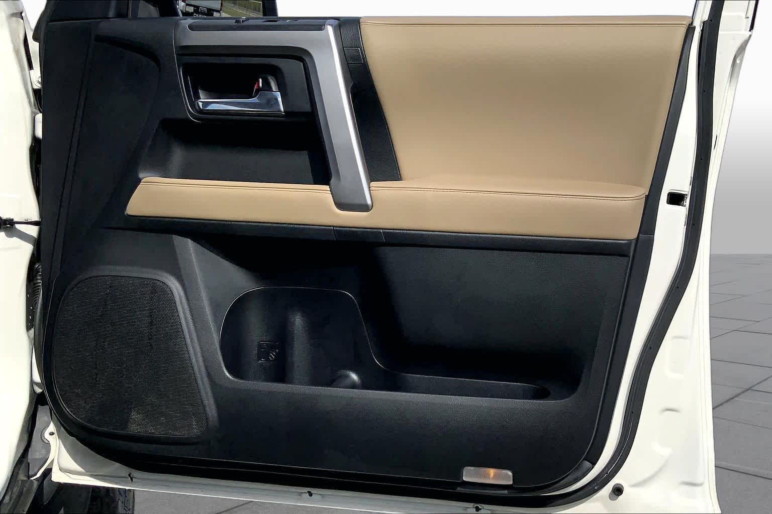 2021 Toyota 4Runner photo 22 of 36