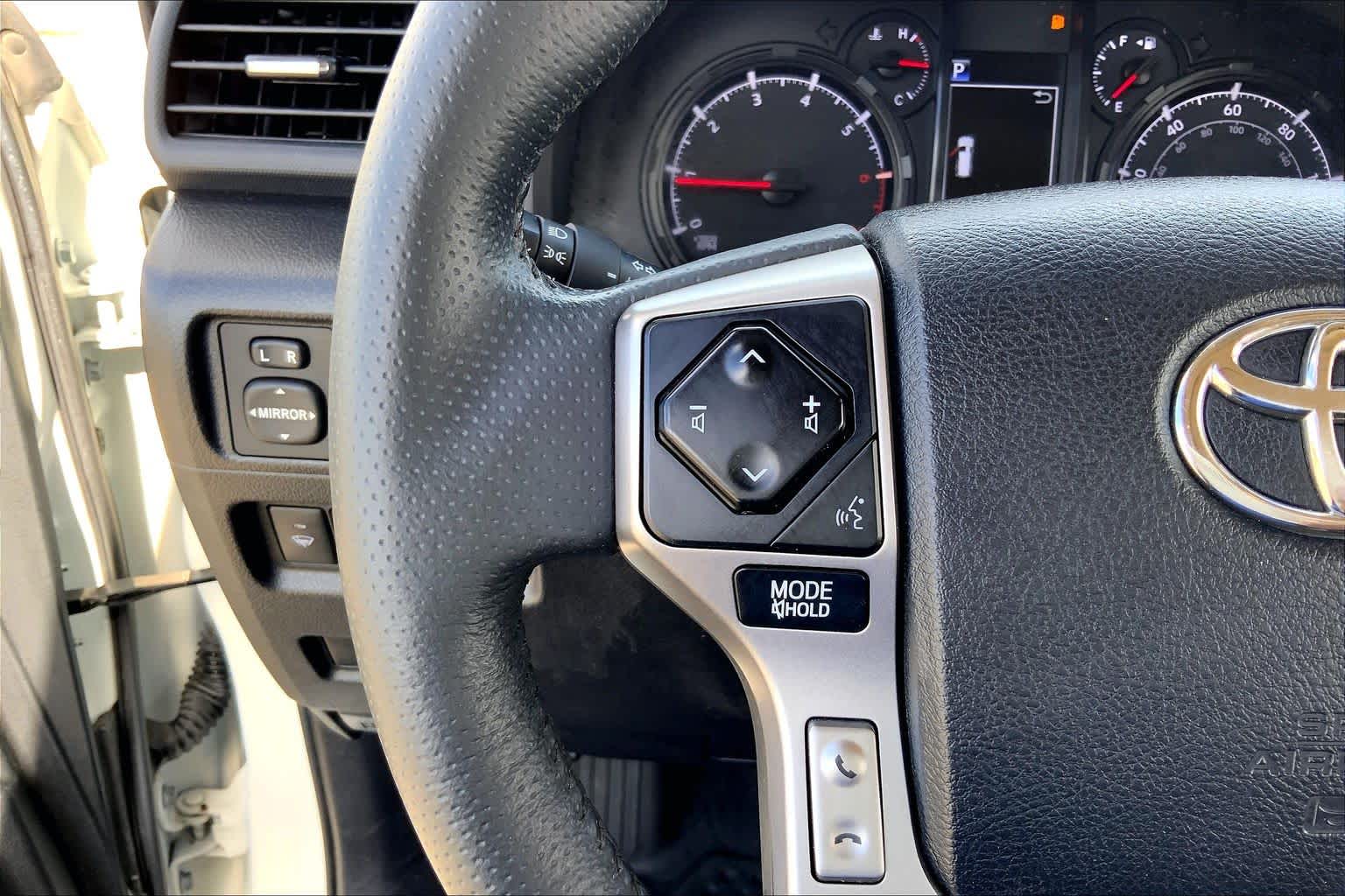 2021 Toyota 4Runner photo 23 of 36