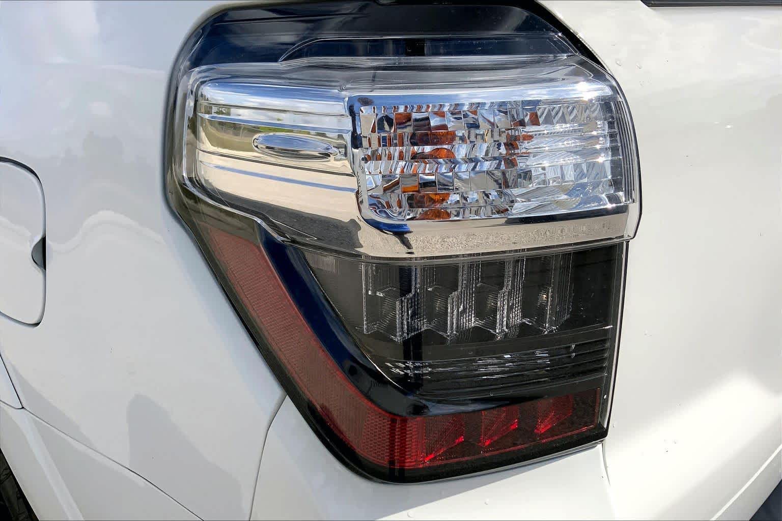 2021 Toyota 4Runner photo 28 of 36