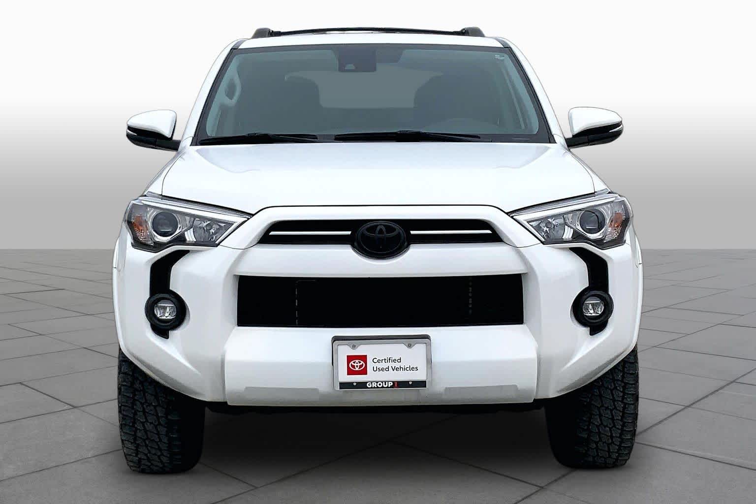 2023 Toyota 4Runner SR5 Premium - 3
