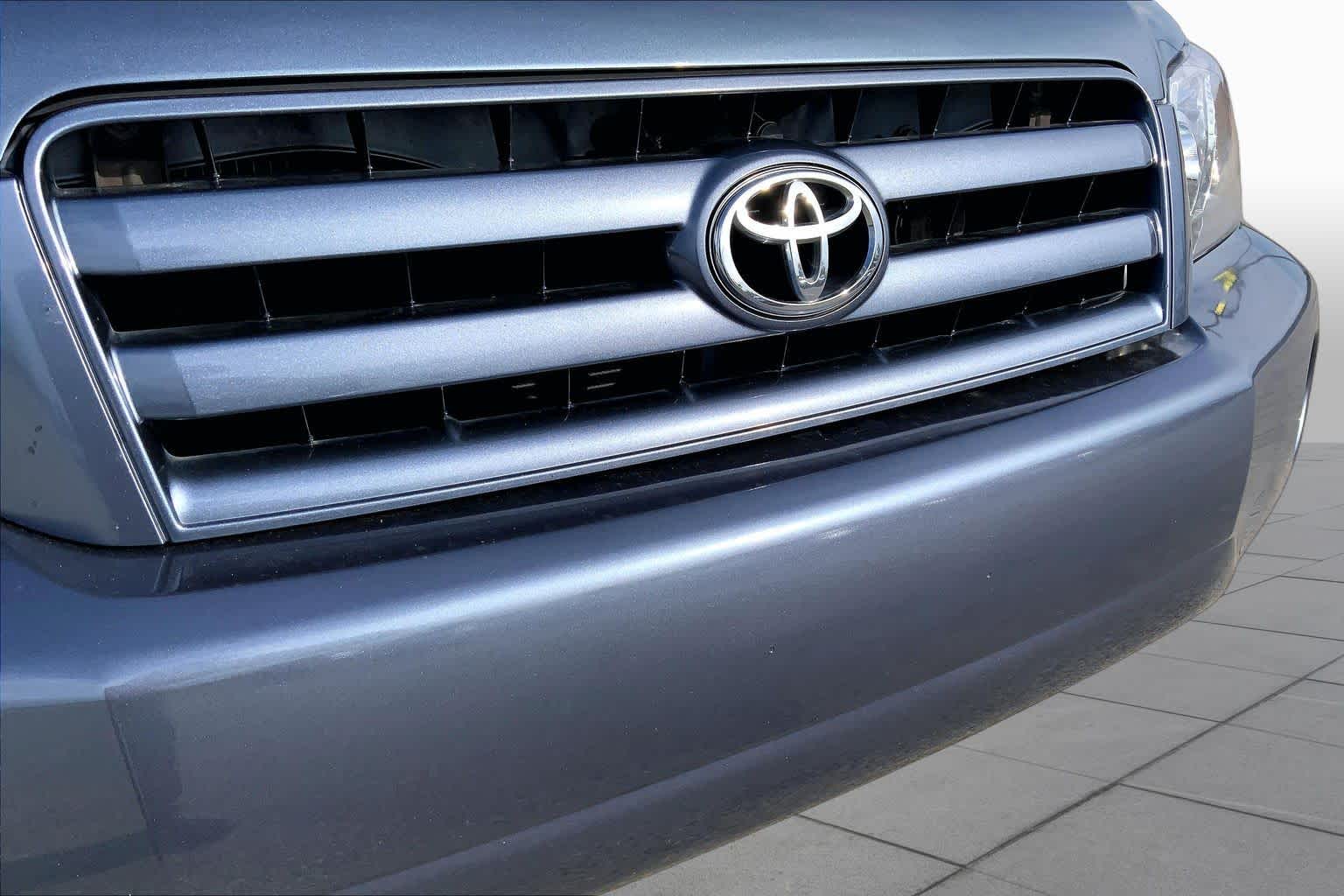 2006 Toyota Highlander  Bluestone Metallic at Mac Haik Ford