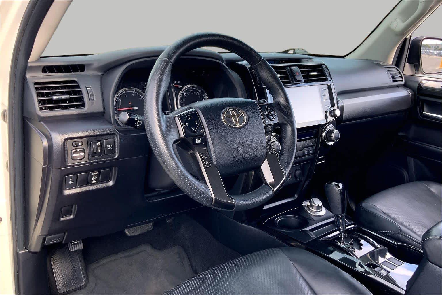 2021 Toyota 4Runner photo 17 of 36