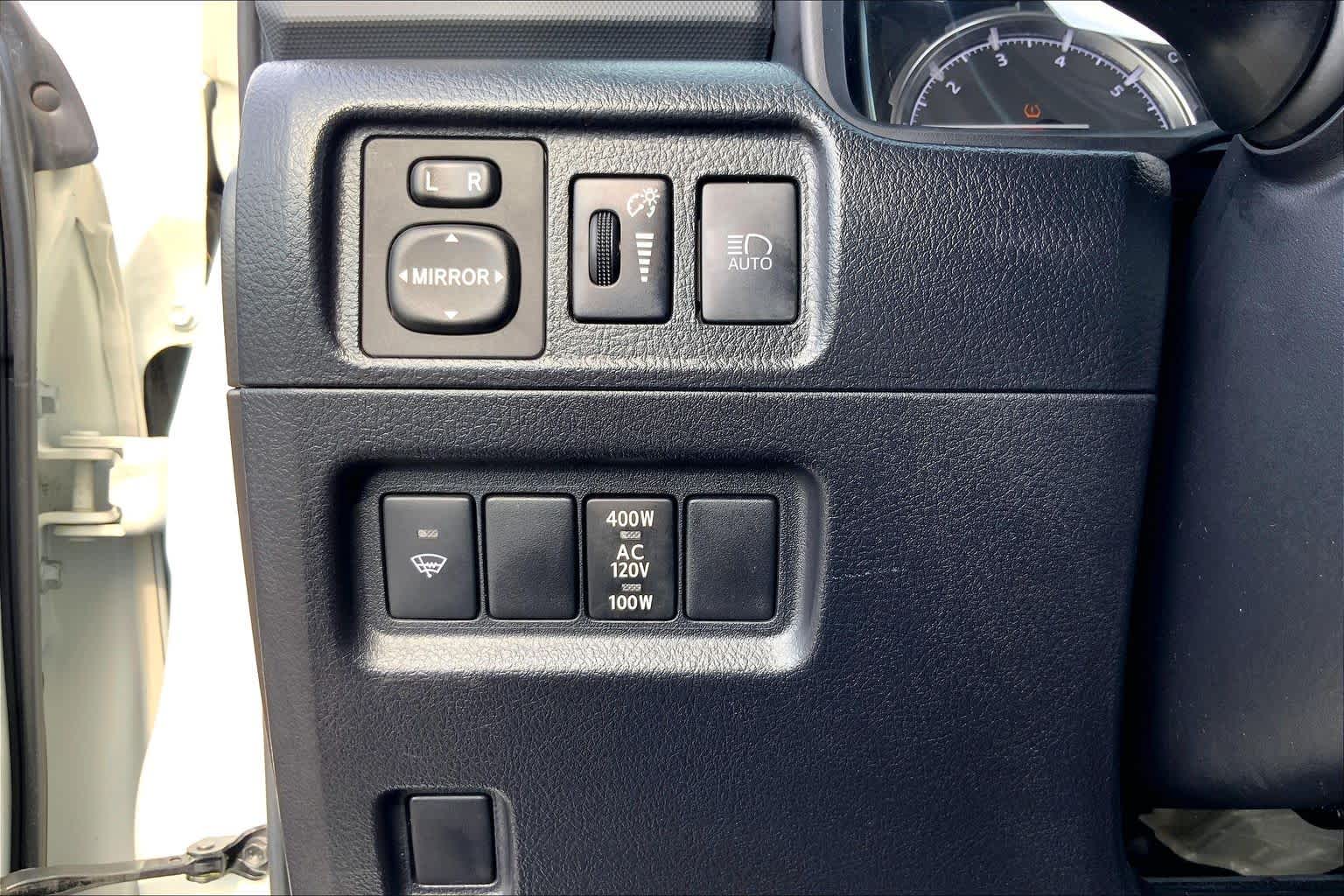2021 Toyota 4Runner photo 33 of 36