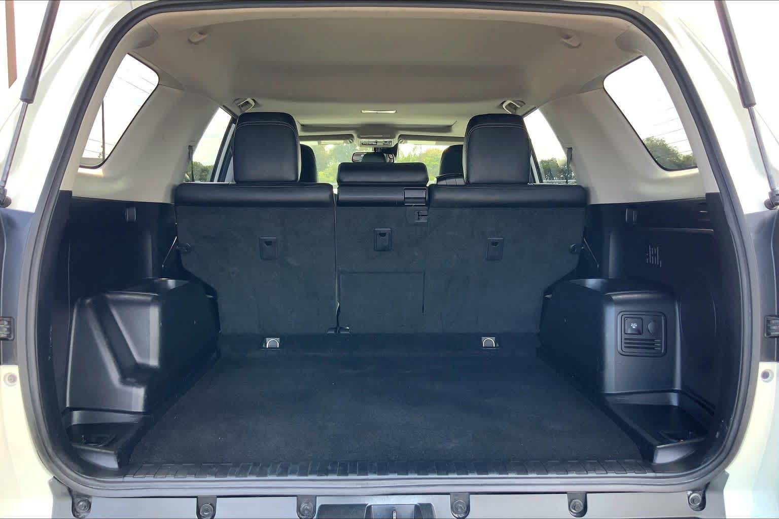 2021 Toyota 4Runner photo 34 of 36