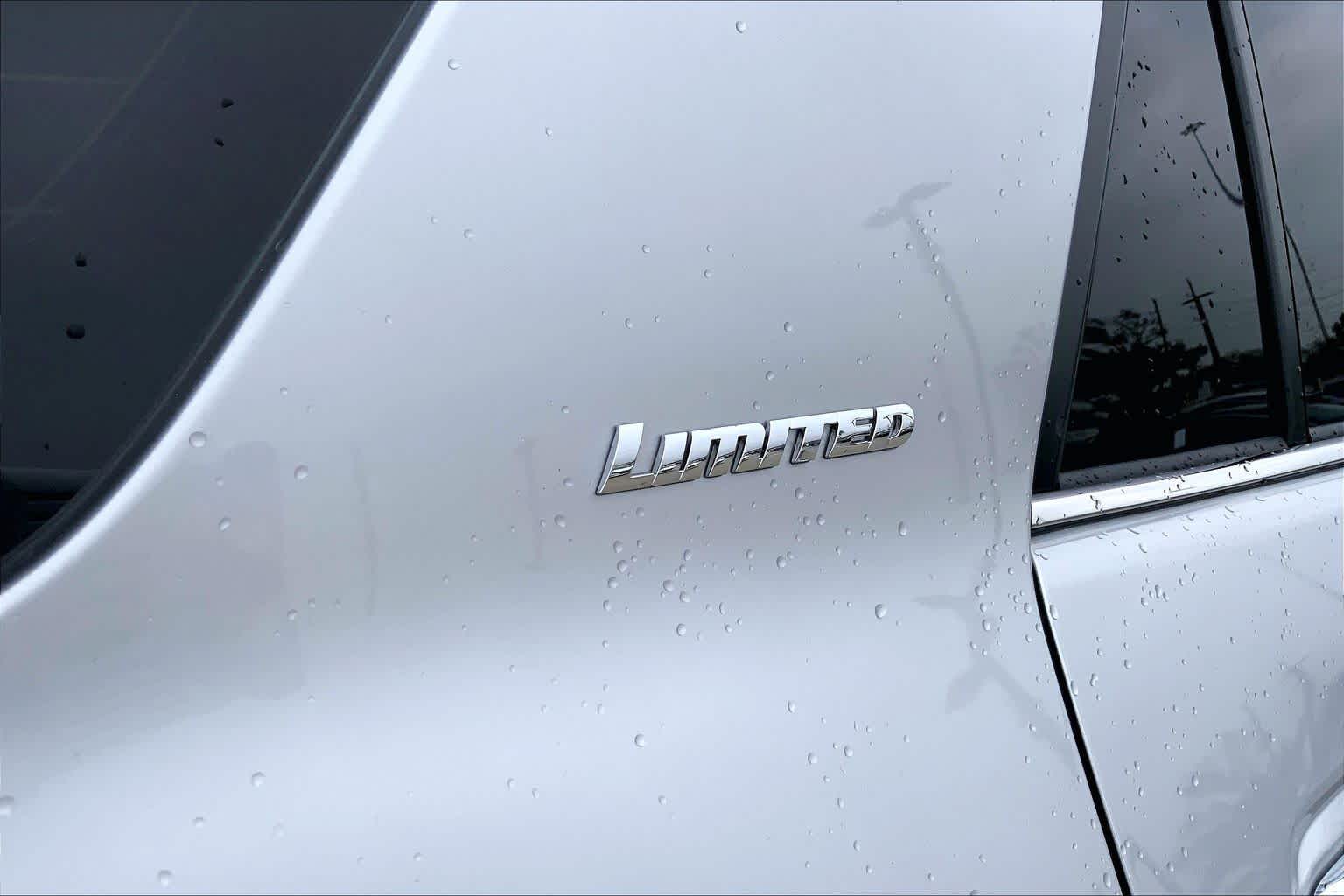 2023 Toyota 4Runner Limited Classic Silver Metallic at Beck & Masten Kia