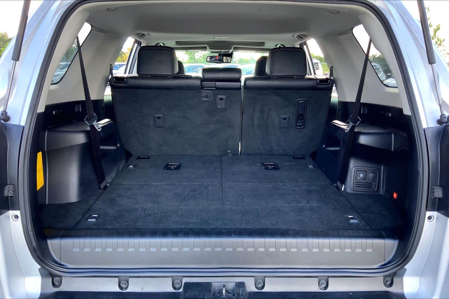 2023 Toyota 4Runner photo 34 of 36