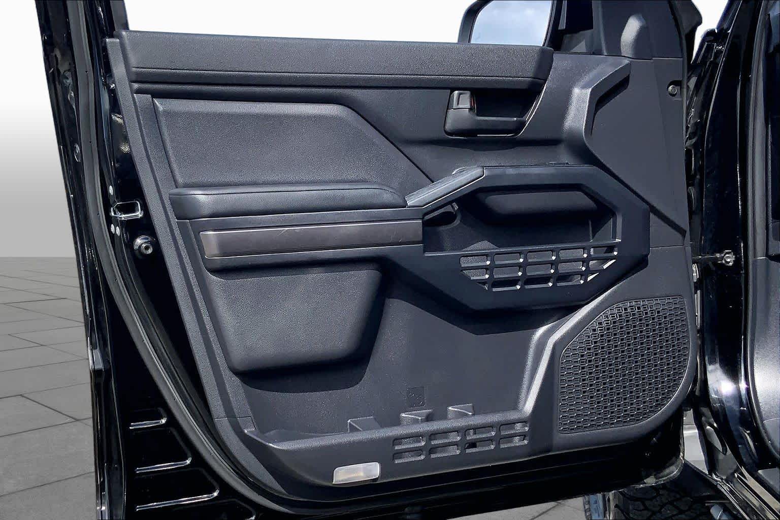 2025 Toyota 4Runner photo 21 of 36