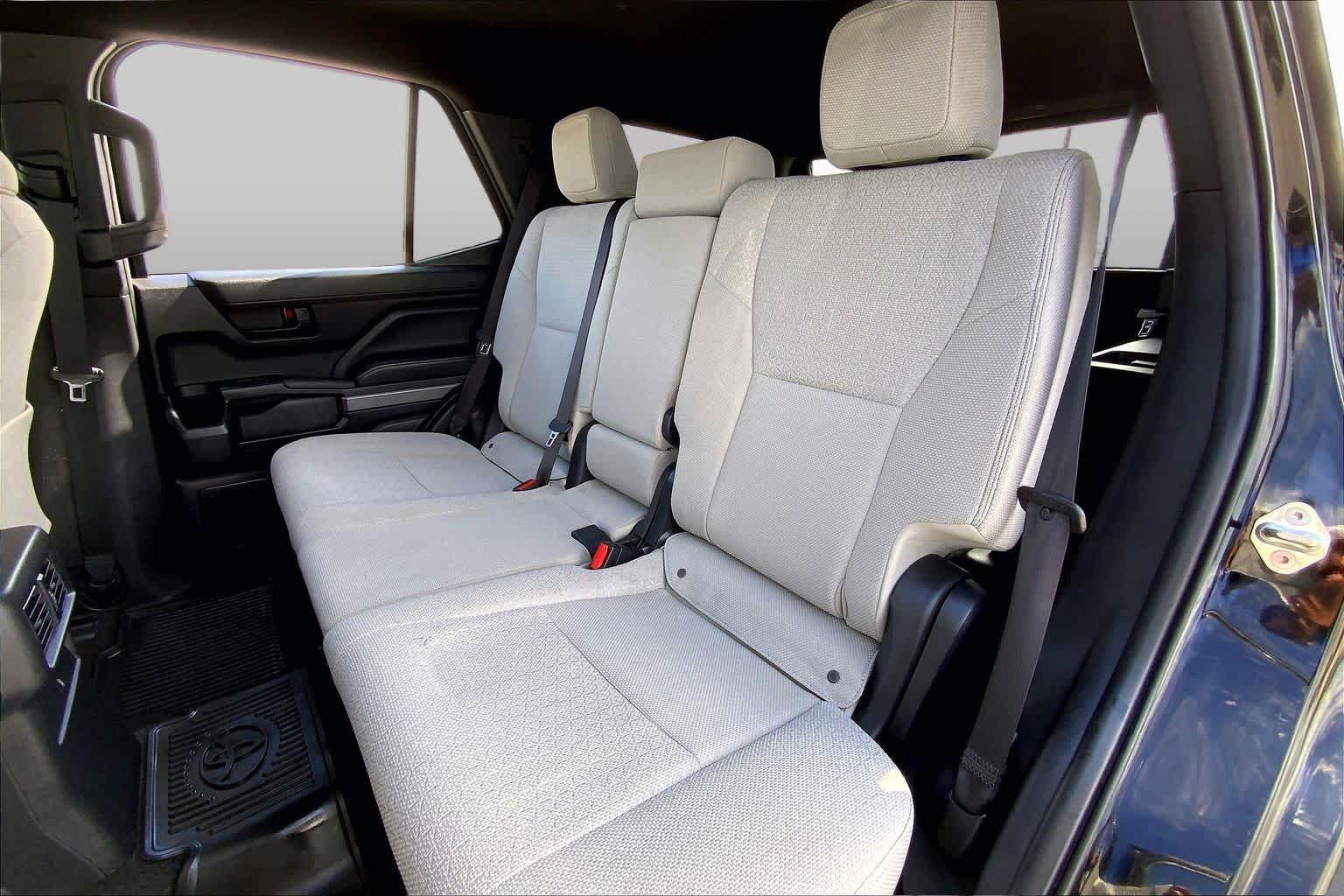 2025 Toyota 4Runner photo 20 of 36
