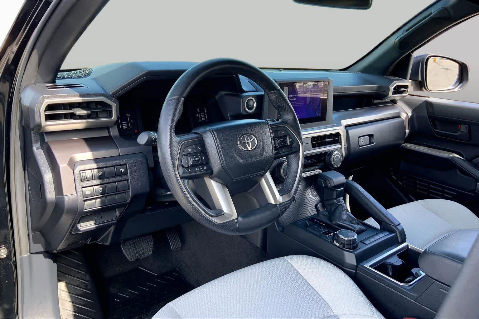 2025 Toyota 4Runner photo 17 of 36
