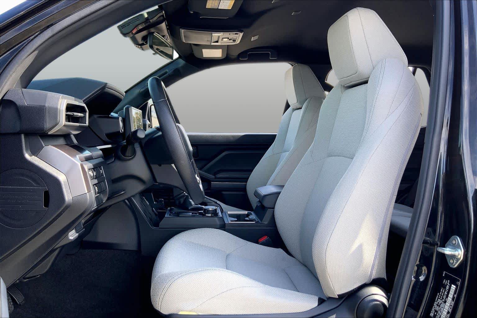 2025 Toyota 4Runner photo 8 of 36