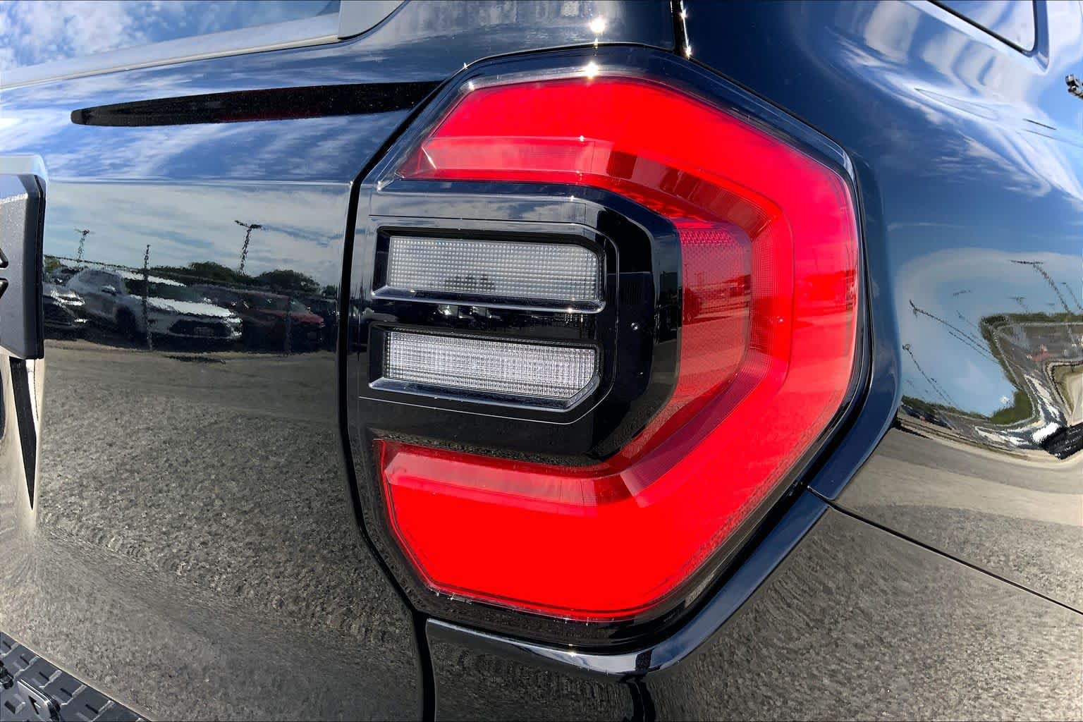 2025 Toyota 4Runner photo 10 of 36