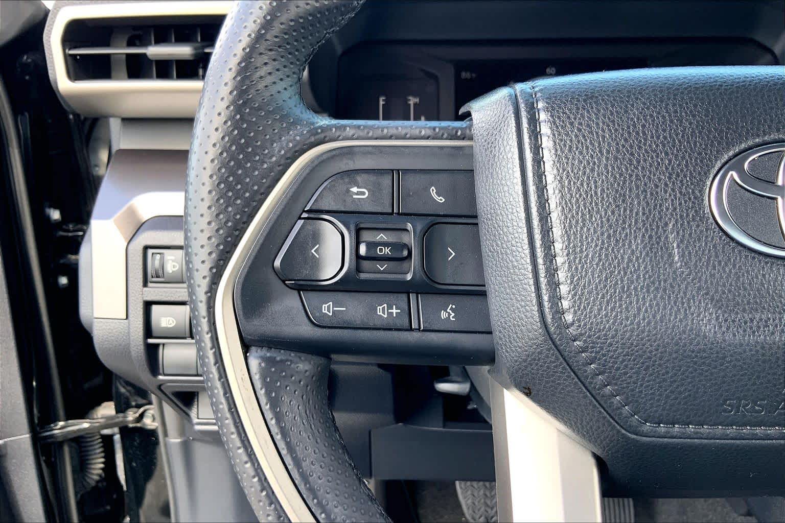 2025 Toyota 4Runner photo 23 of 36