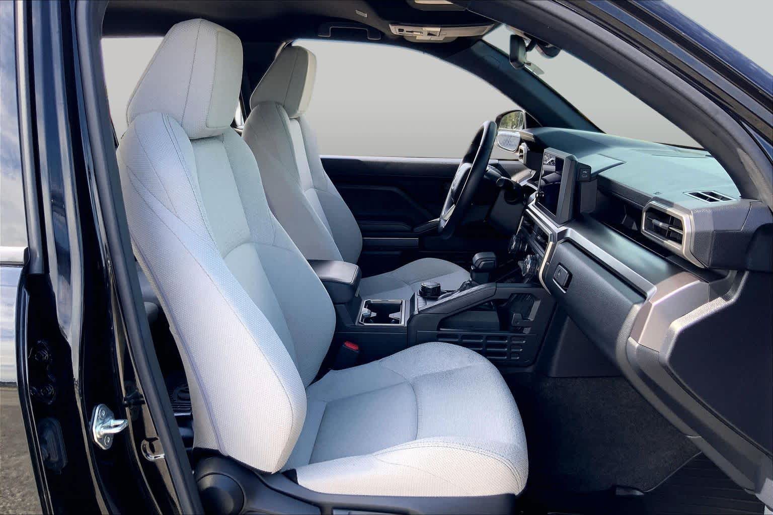 2025 Toyota 4Runner photo 9 of 36