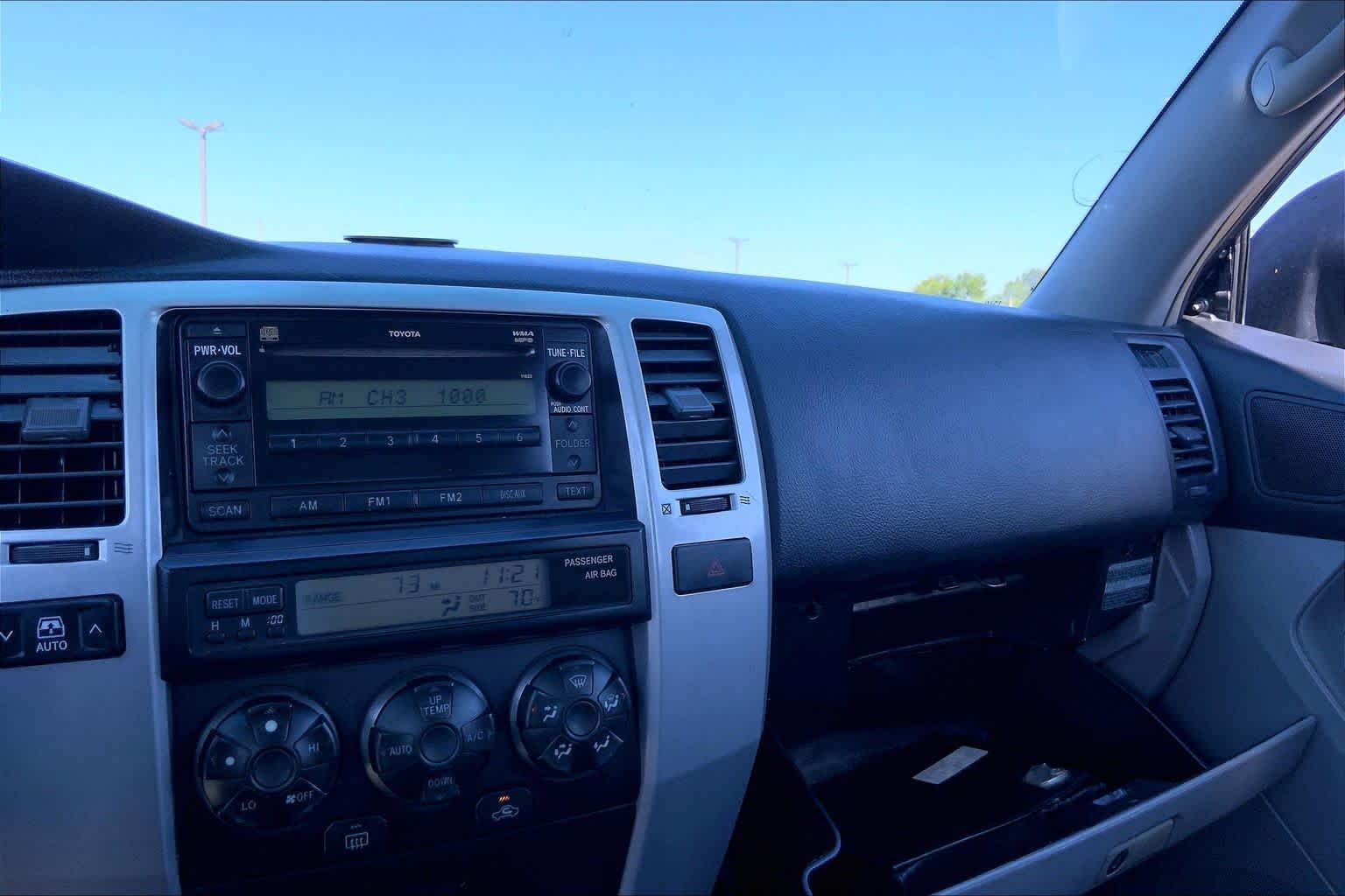 2008 Toyota 4Runner photo 32 of 33