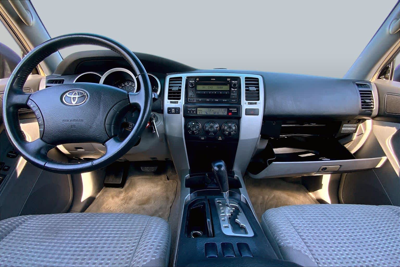 2008 Toyota 4Runner photo 14 of 33