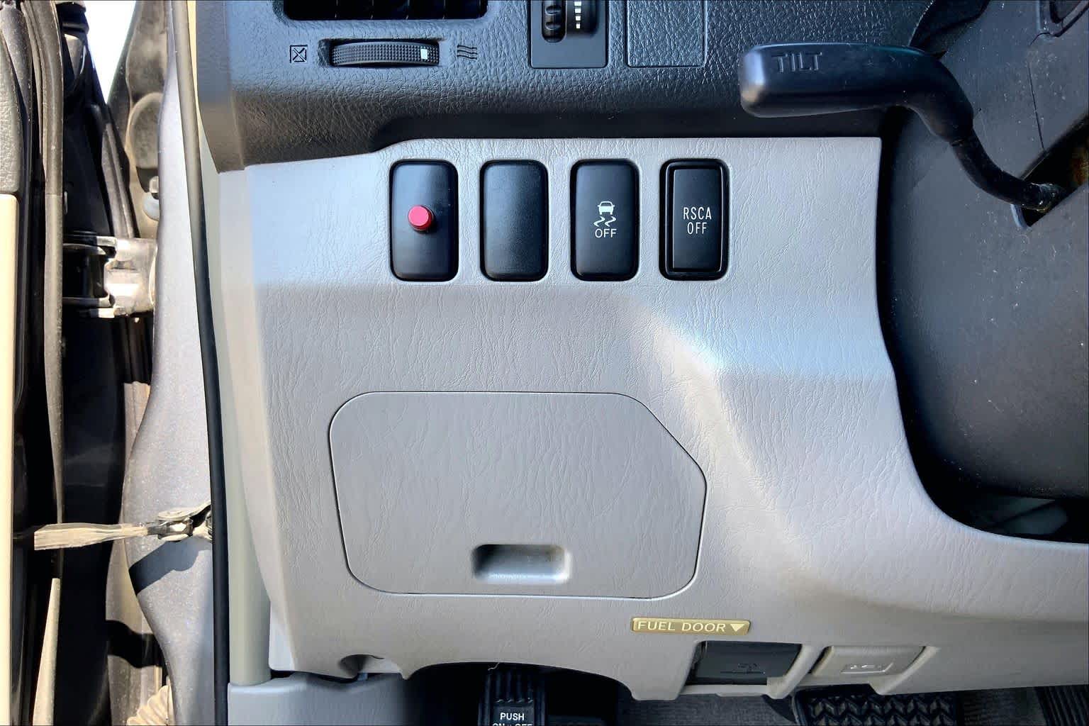 2008 Toyota 4Runner photo 31 of 33