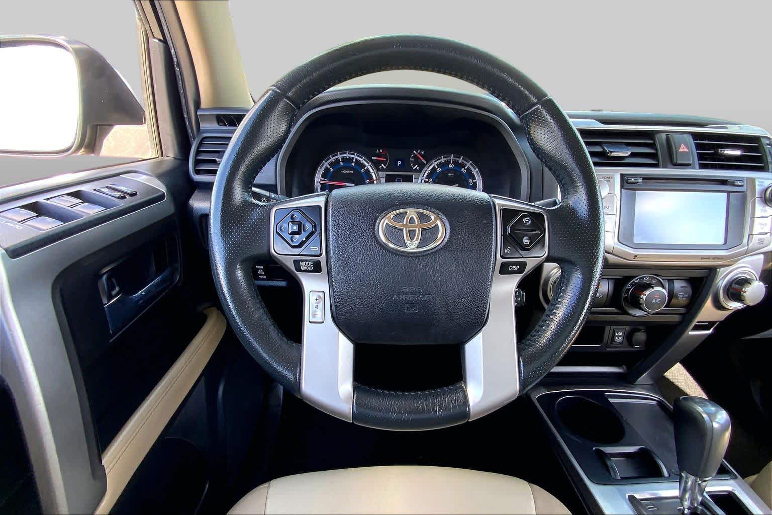 2018 Toyota 4Runner photo 6 of 35