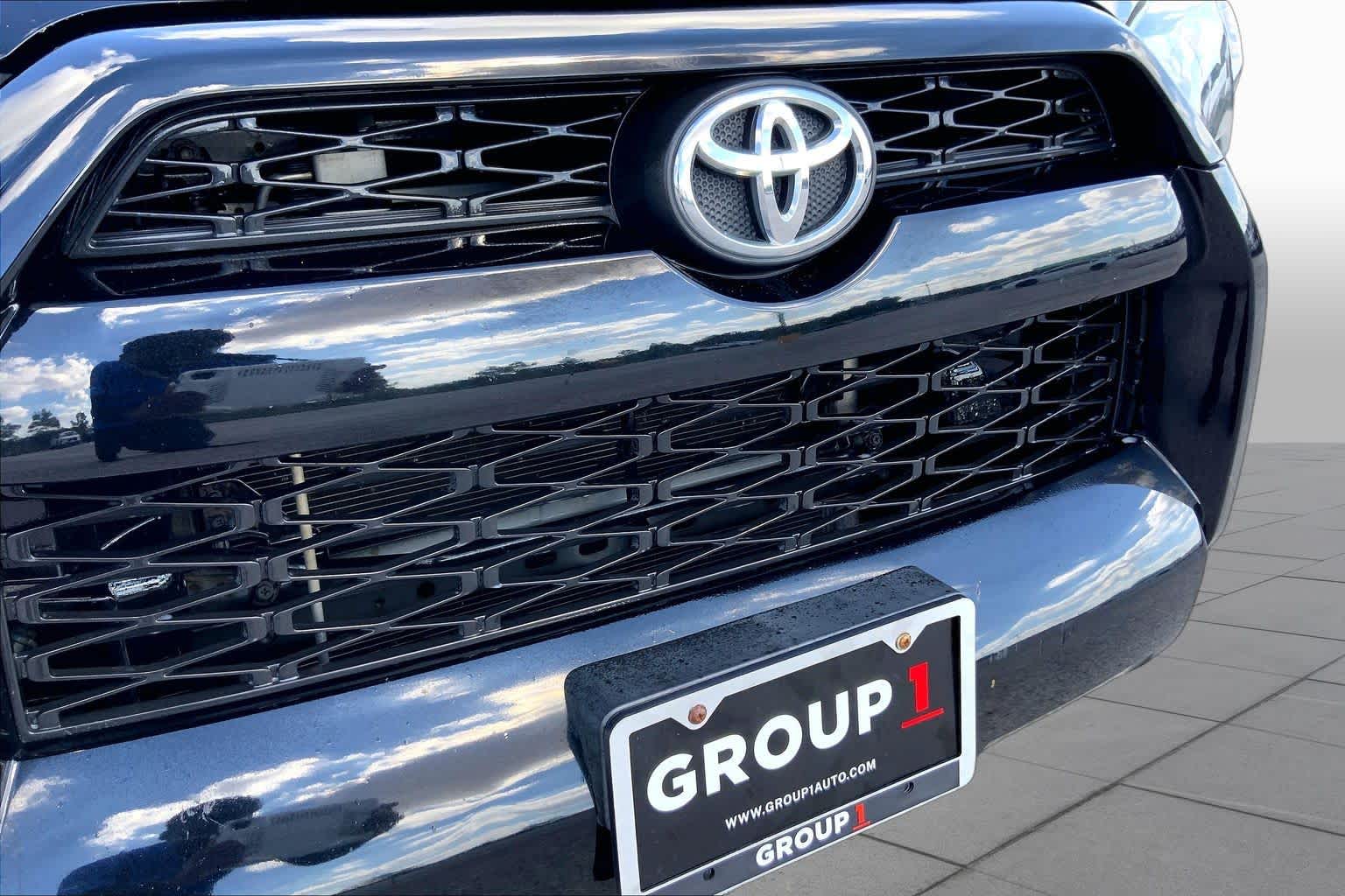2018 Toyota 4Runner photo 29 of 35