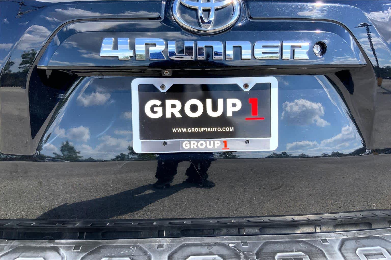2018 Toyota 4Runner photo 10 of 35