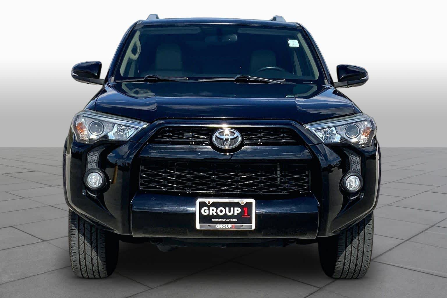 2018 Toyota 4Runner photo 4 of 35