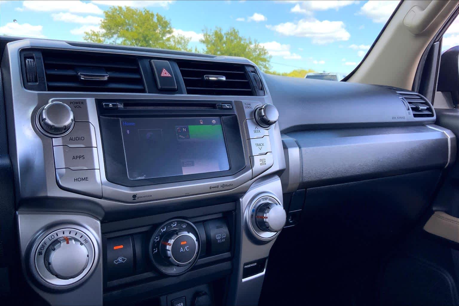 2018 Toyota 4Runner photo 34 of 35