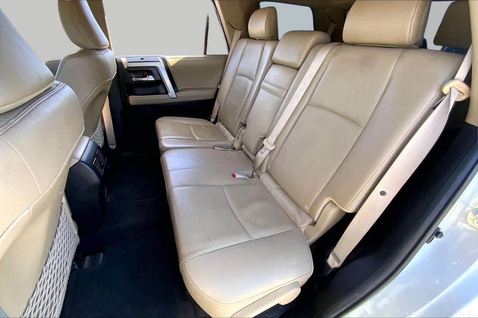 2020 Toyota 4Runner photo 20 of 36