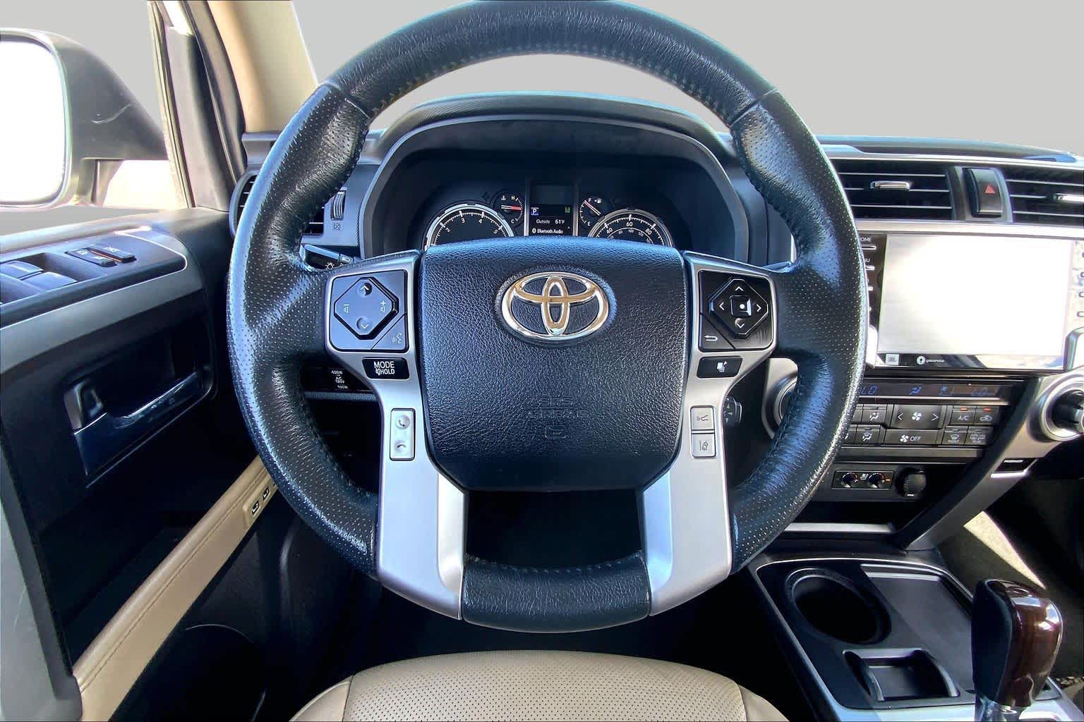 2020 Toyota 4Runner photo 6 of 36