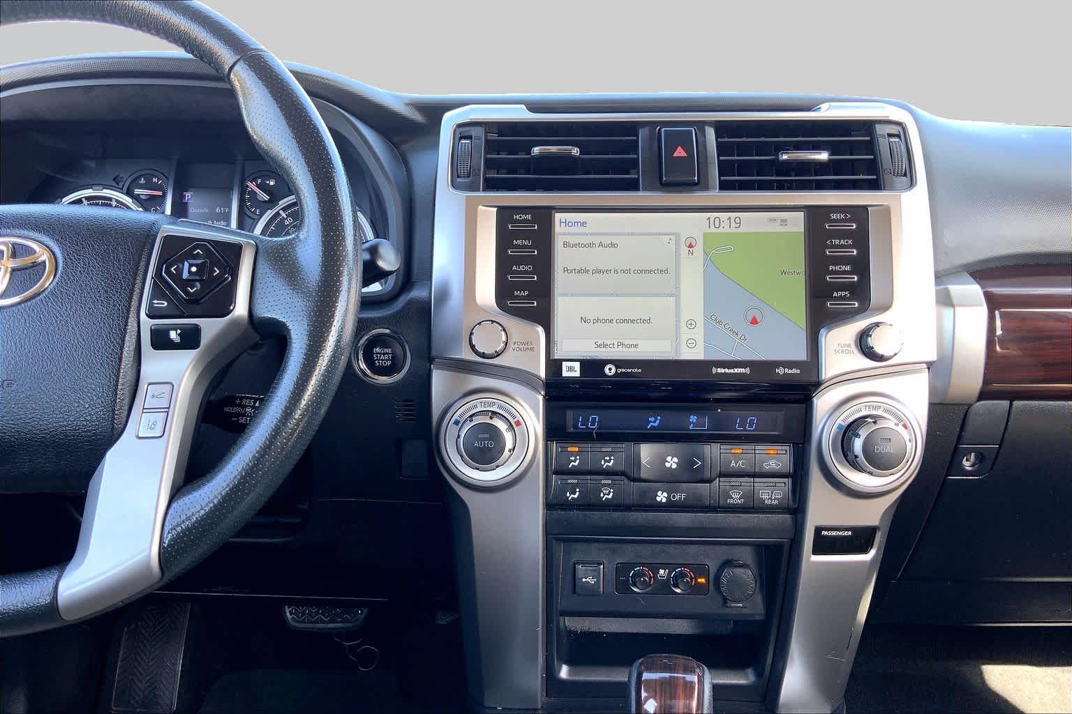 2020 Toyota 4Runner photo 7 of 36