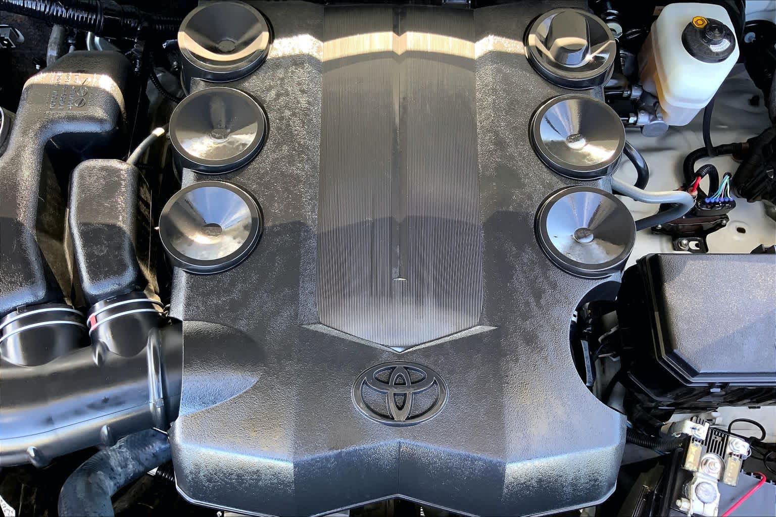 2020 Toyota 4Runner photo 32 of 36