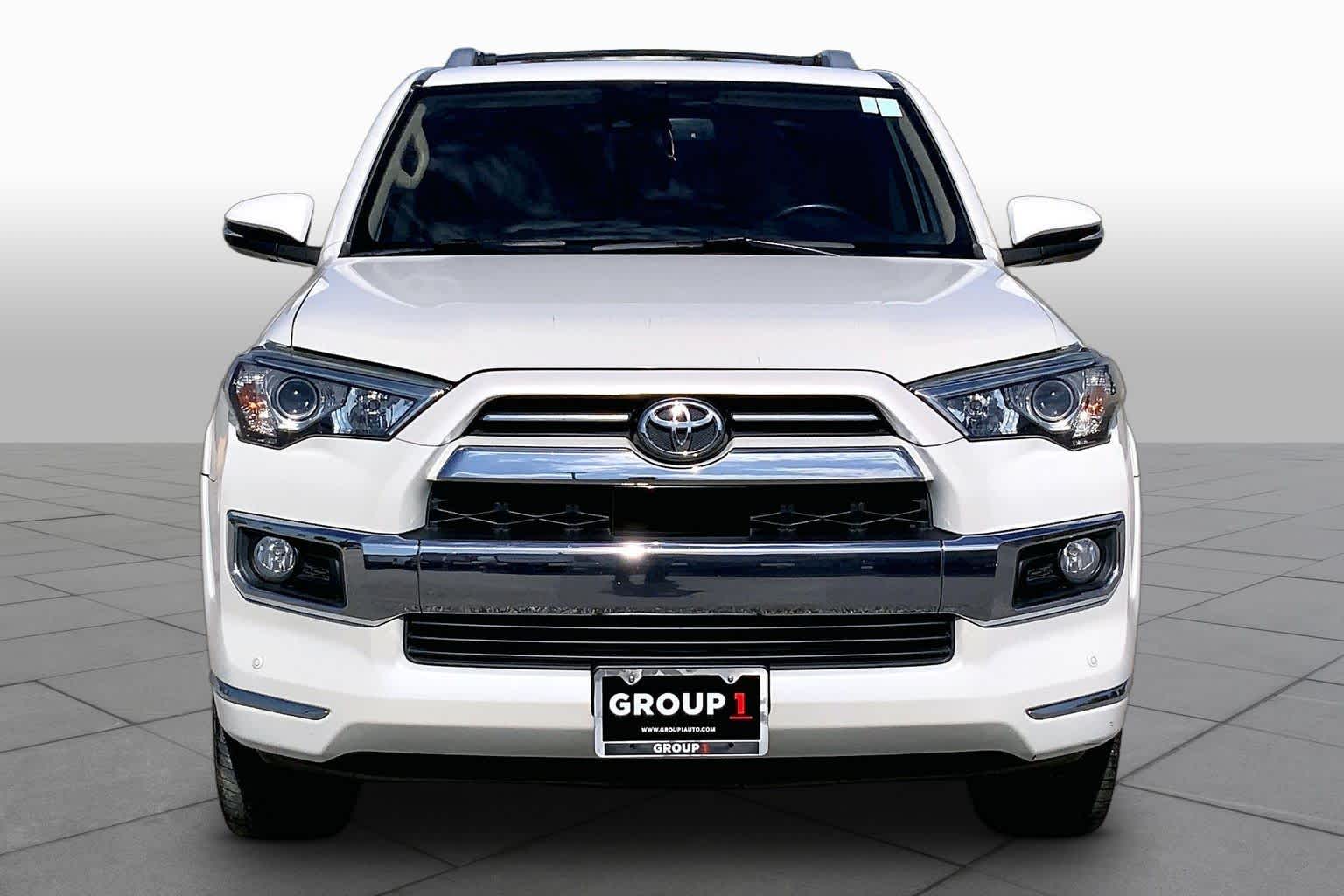 2020 Toyota 4Runner photo 4 of 36